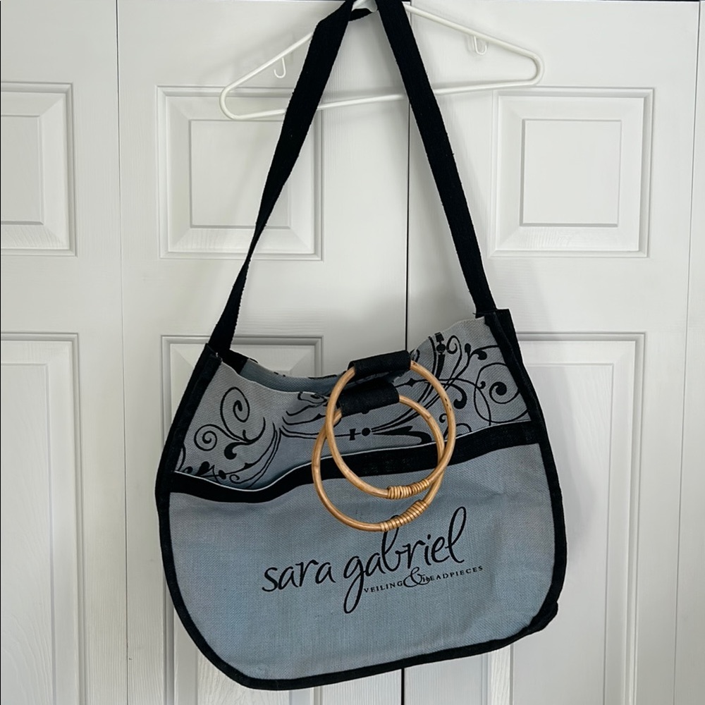 Sara Gabriel Burlap Style Earthbag